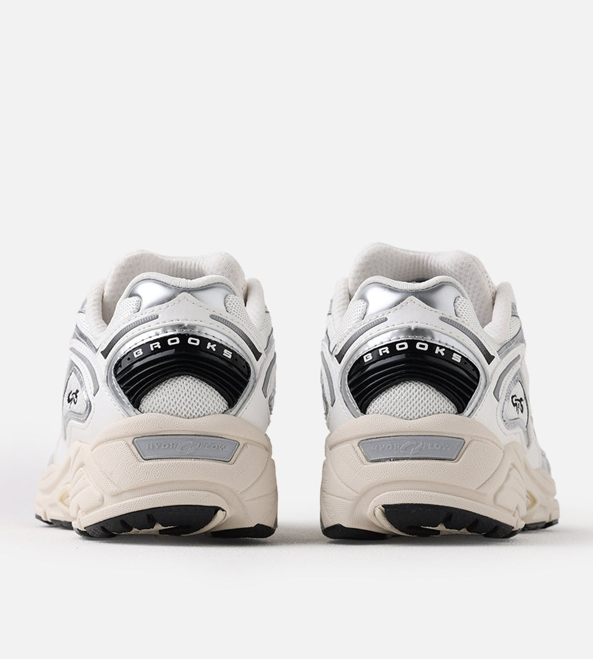 Brooks Adrenaline GTS 4 Coconut Milk Silver Eggnog