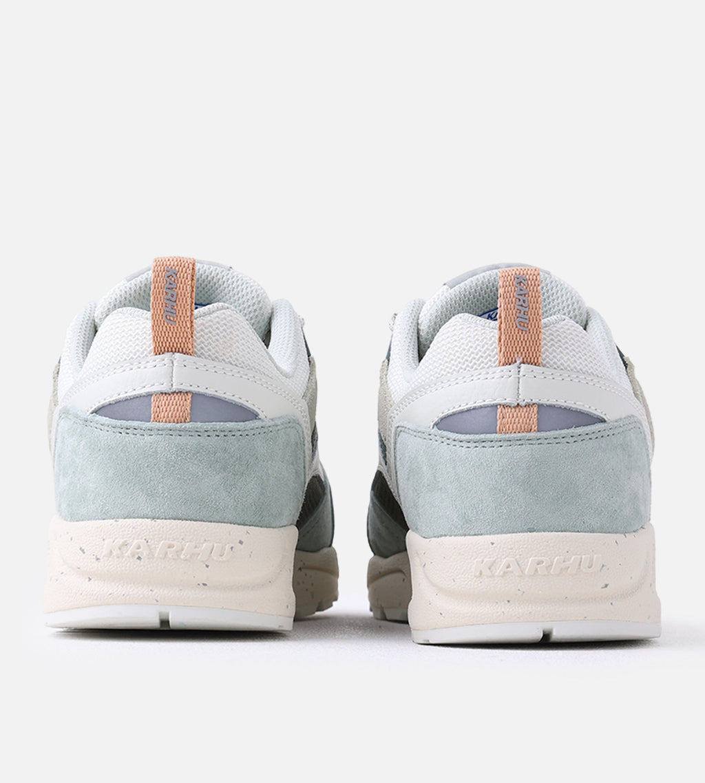 Karhu Fusion 2.0 Sea Foam Pineneedle