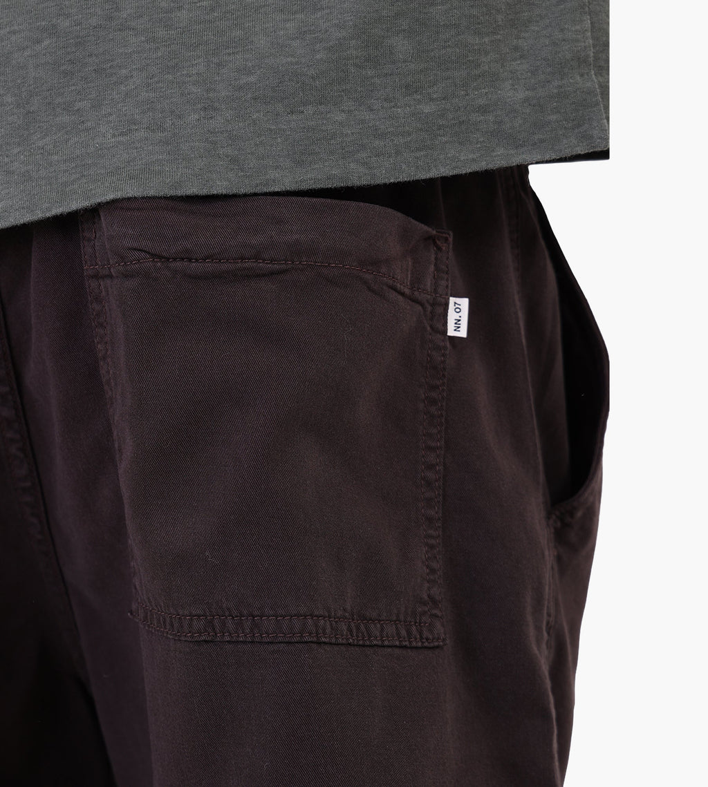 NN.07 Gregor Shorts 1154 Deep Truffle