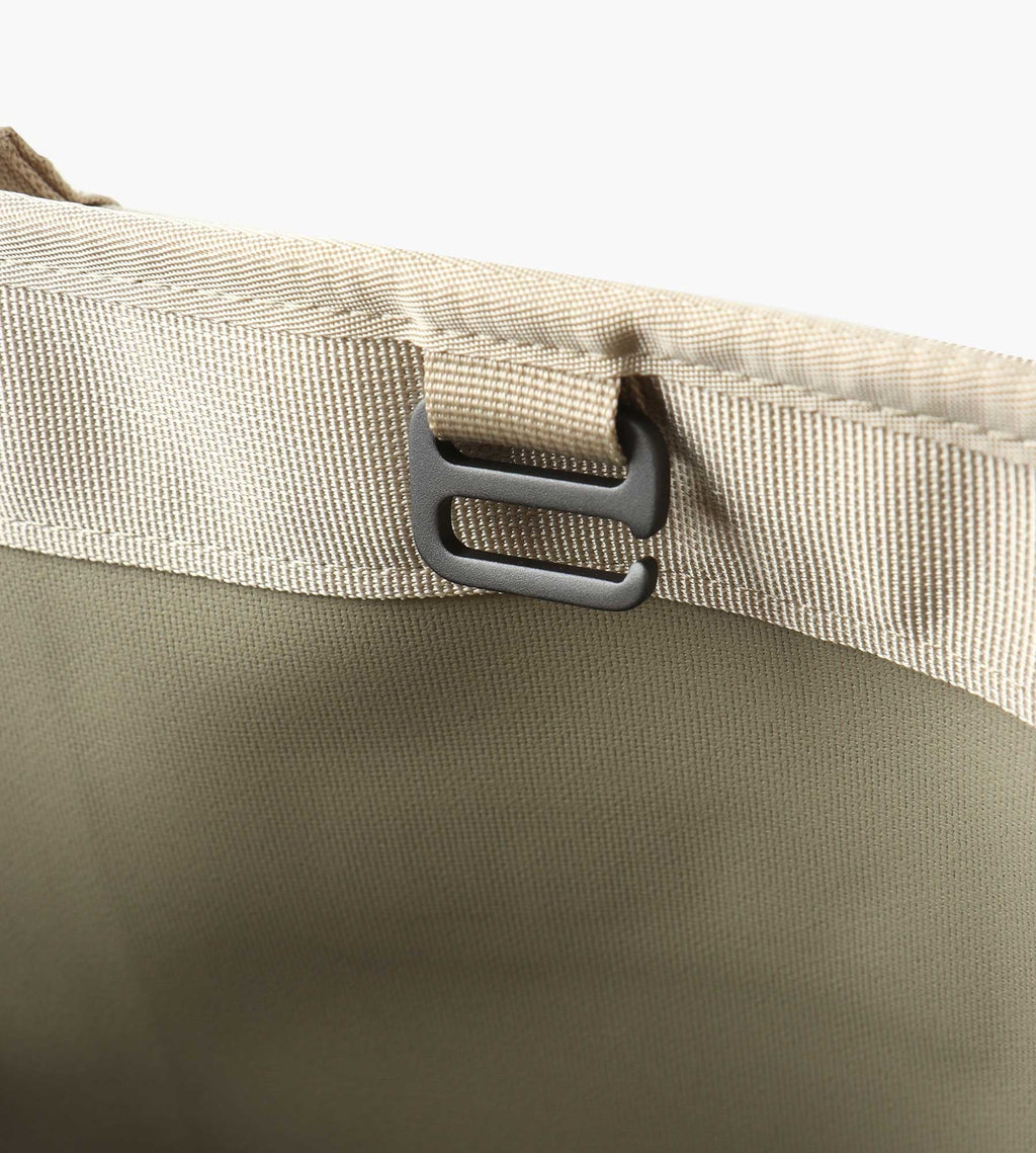 YETI Camino Carryall 35 Everglade Sand
