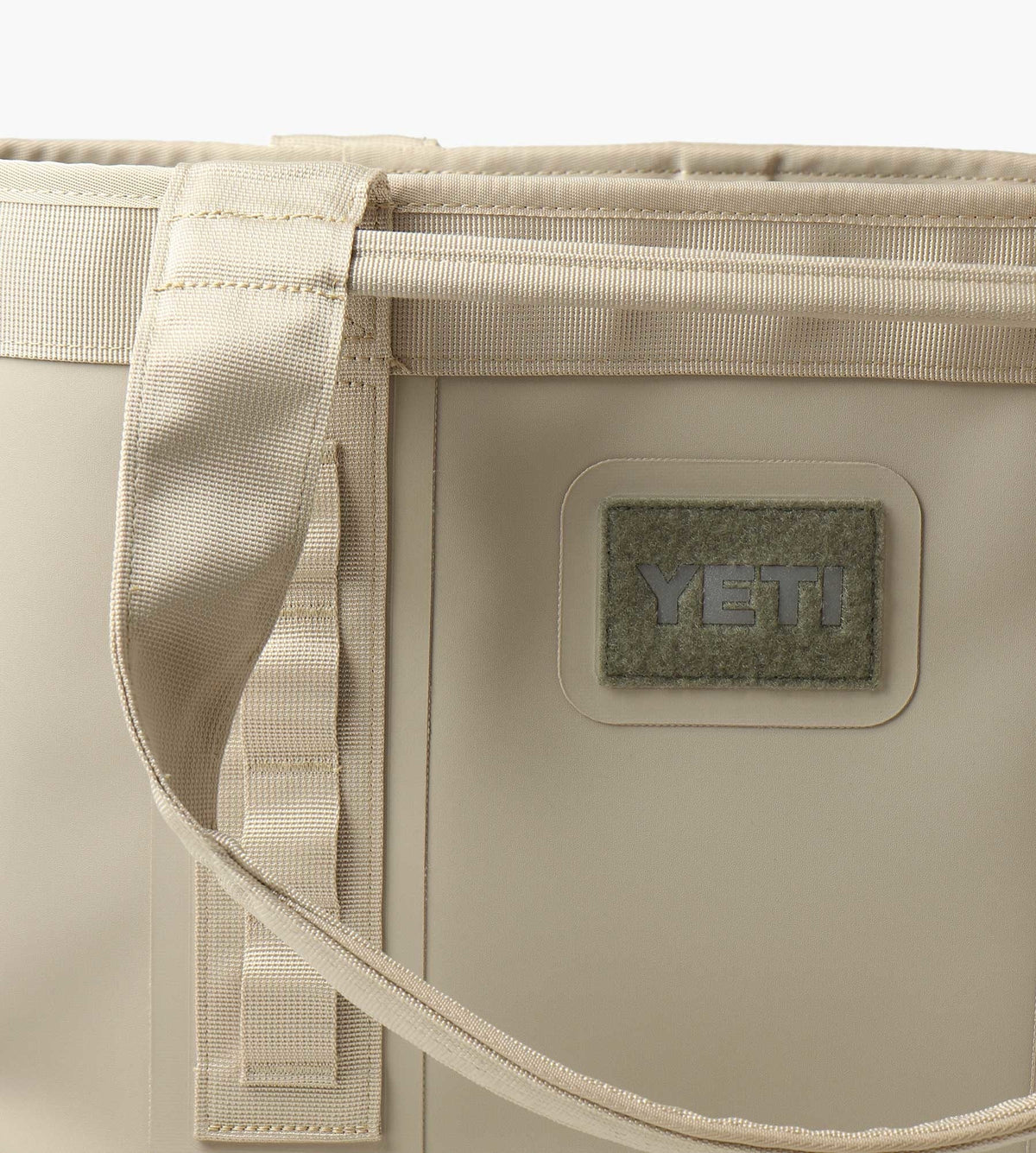 YETI Camino Carryall 35 Everglade Sand