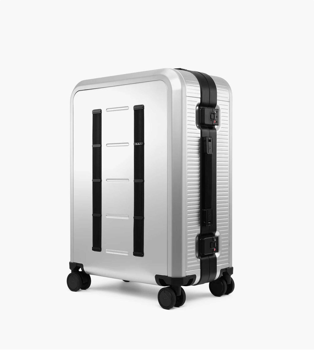 D__b__™ Ramverk Alu Check-In Luggage Medium Silver Onyx