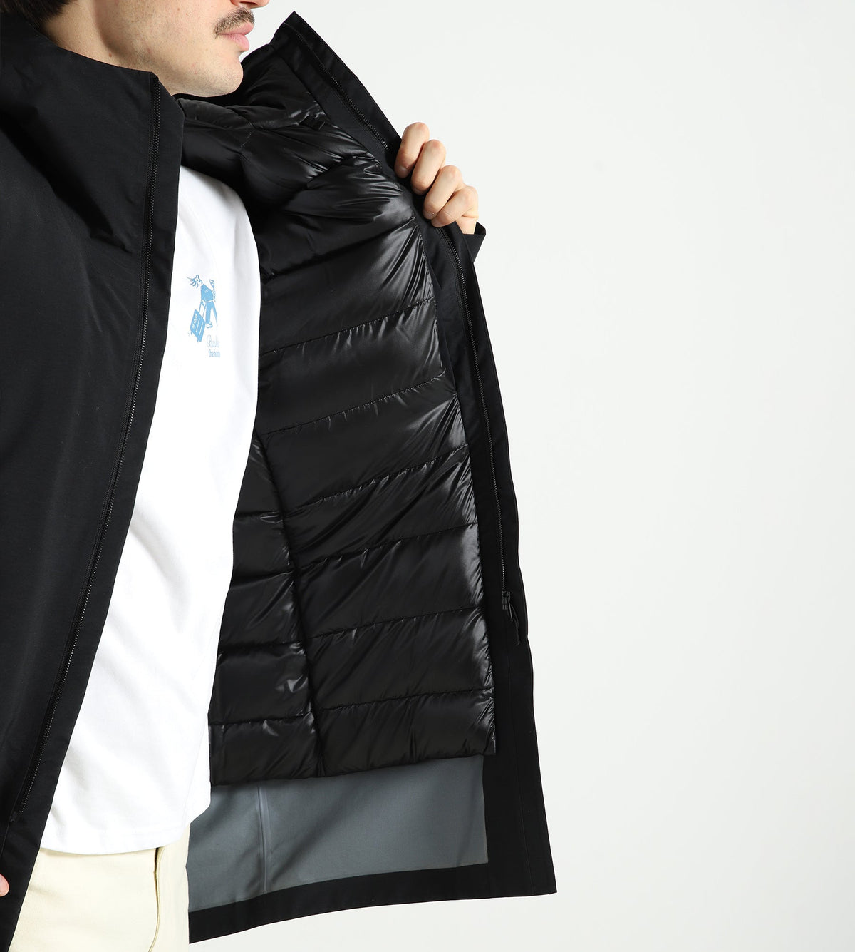 Veilance Monitor Down Coat Black